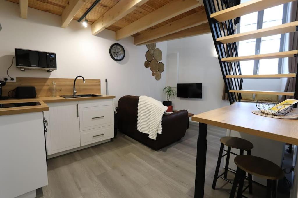 L'Appartement Du 71 C Niort Exterior foto